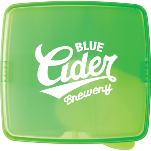 Food Storage with Removable Ice Pack Thumbnail